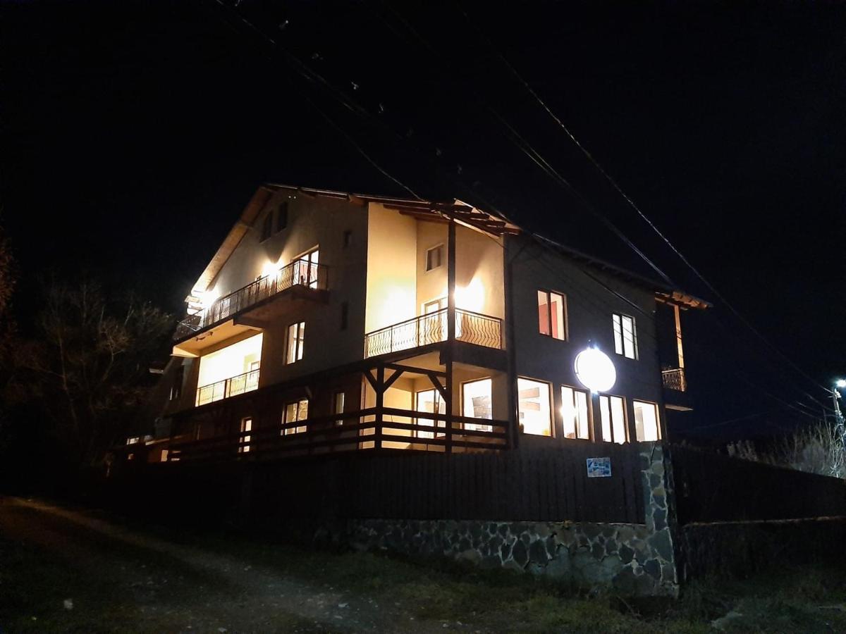 Pensiunea Montan Din Bran,Sat Simon Spa Indoor Μπραν Εξωτερικό φωτογραφία