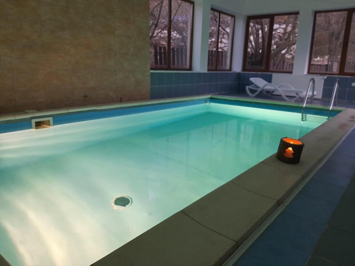 Pensiunea Montan Din Bran,Sat Simon Spa Indoor Μπραν Εξωτερικό φωτογραφία