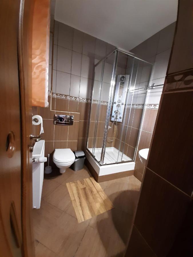 Pensiunea Montan Din Bran,Sat Simon Spa Indoor Μπραν Εξωτερικό φωτογραφία