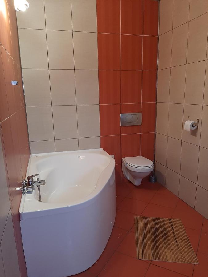 Pensiunea Montan Din Bran,Sat Simon Spa Indoor Μπραν Εξωτερικό φωτογραφία
