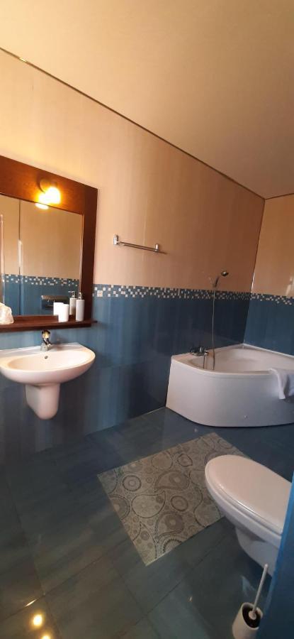Pensiunea Montan Din Bran,Sat Simon Spa Indoor Μπραν Εξωτερικό φωτογραφία