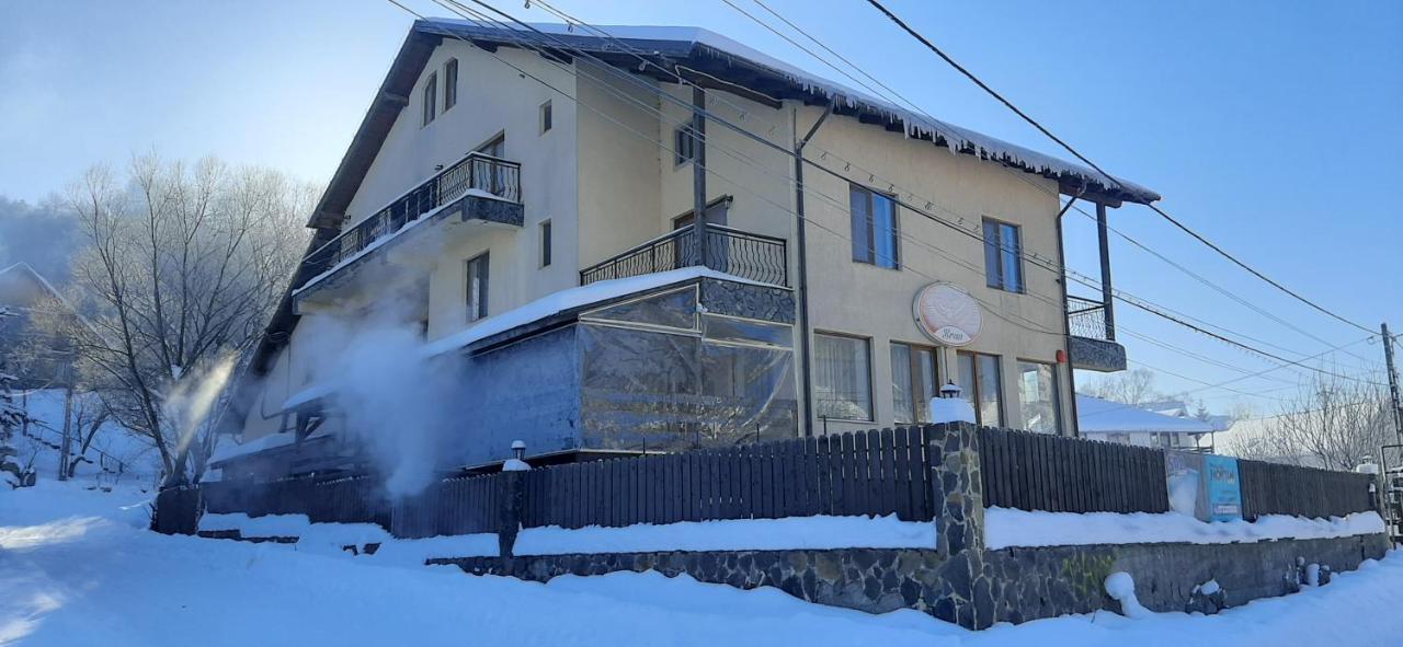 Pensiunea Montan Din Bran,Sat Simon Spa Indoor Μπραν Εξωτερικό φωτογραφία