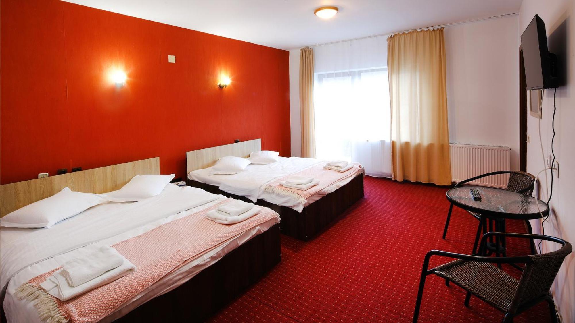 Pensiunea Montan Din Bran,Sat Simon Spa Indoor Μπραν Εξωτερικό φωτογραφία