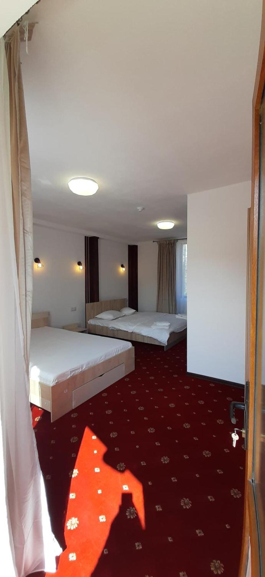 Pensiunea Montan Din Bran,Sat Simon Spa Indoor Μπραν Εξωτερικό φωτογραφία