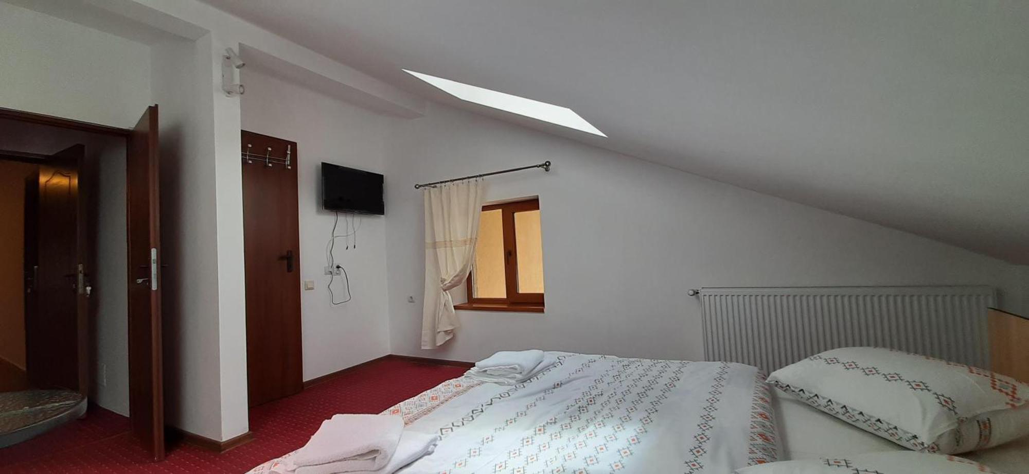 Pensiunea Montan Din Bran,Sat Simon Spa Indoor Μπραν Δωμάτιο φωτογραφία